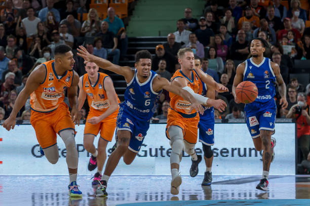 造就了一个 造就了一个