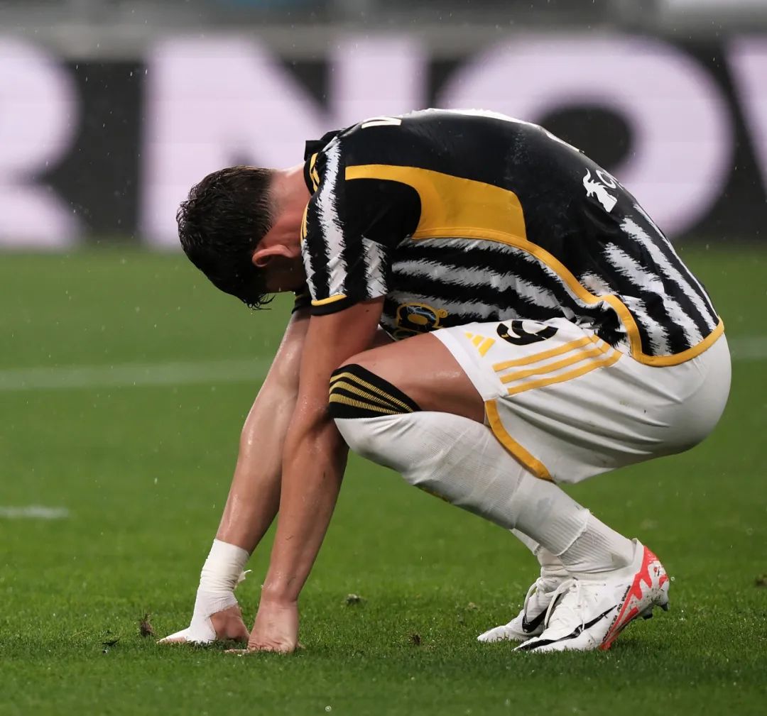 对抗激烈的 对抗激烈的